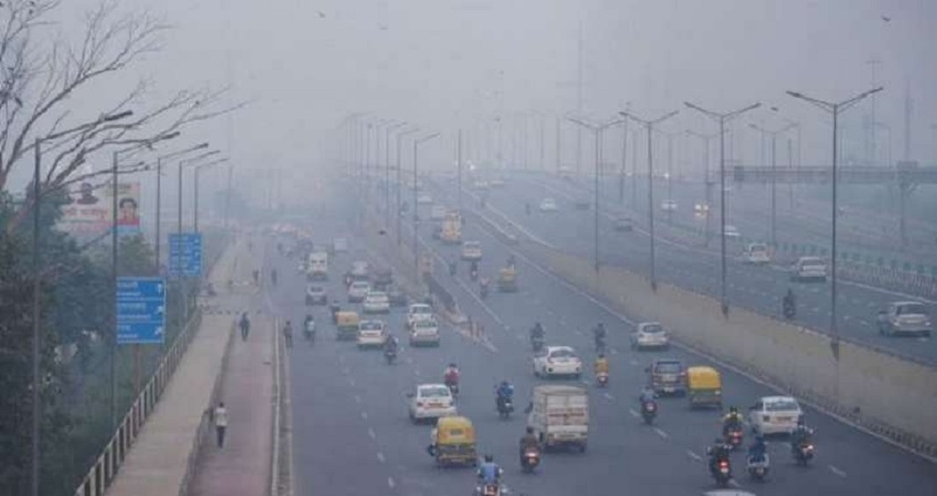 दिल्ली में कम हुआ वायू प्रदूषण, फरीदाबाद- नोएडा में बढ़ा AQI दिल्ली में कम हुआ वायू प्रदूषण, फरीदाबाद- नोएडा में बढ़ा AQI
